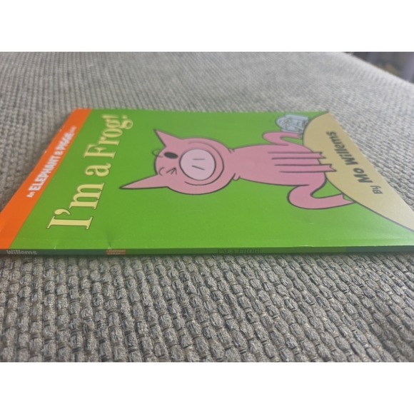 I'm a Frog!-An Elephant and Piggie Book - hardcover Willems, Mo - Picture 4 of 4